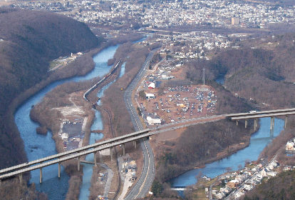 I-476 Northeast Extension Turnpike Bridge over Lehigh River